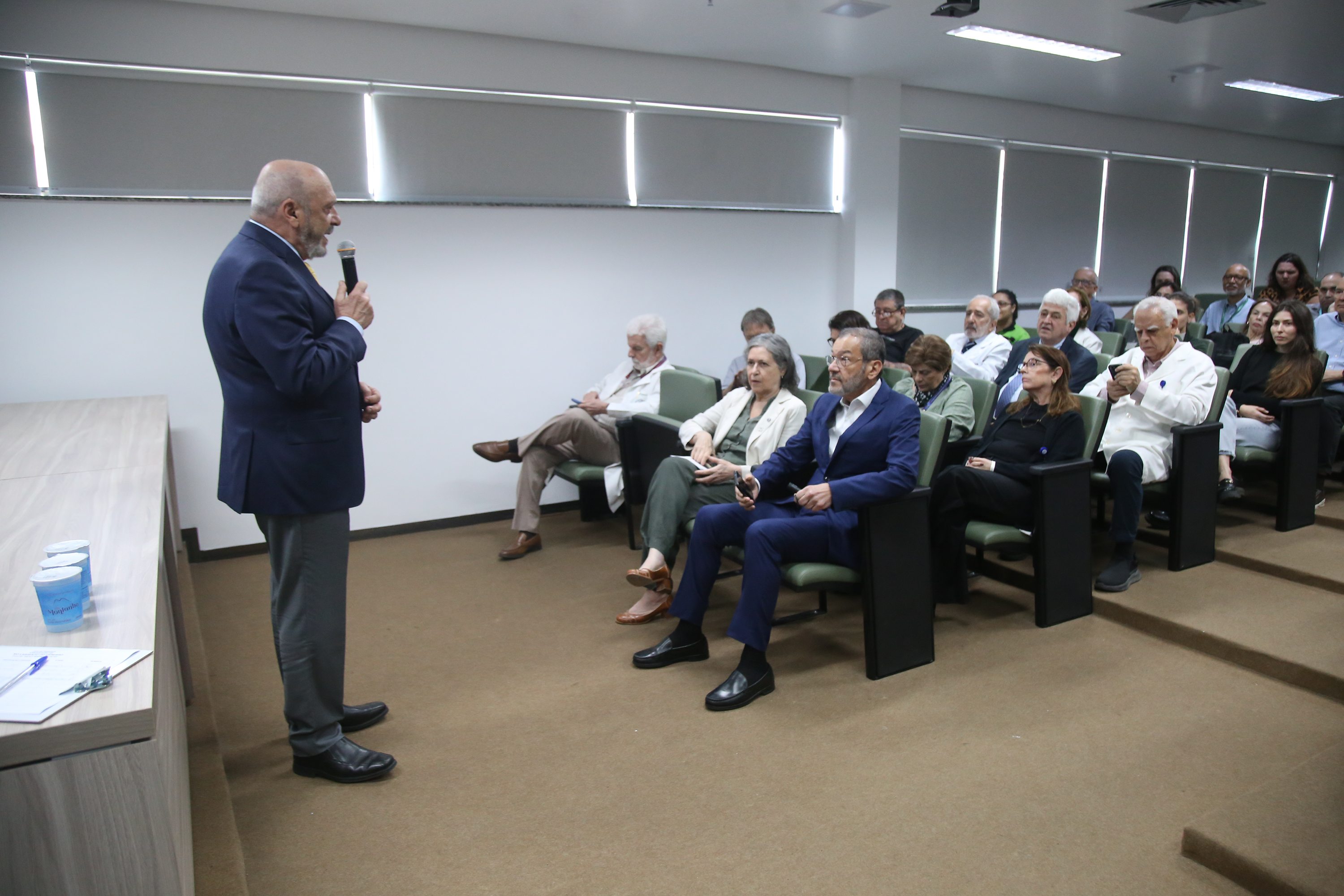 palestra no labirinto do cerebro - dr paulo niemeyer filho 002