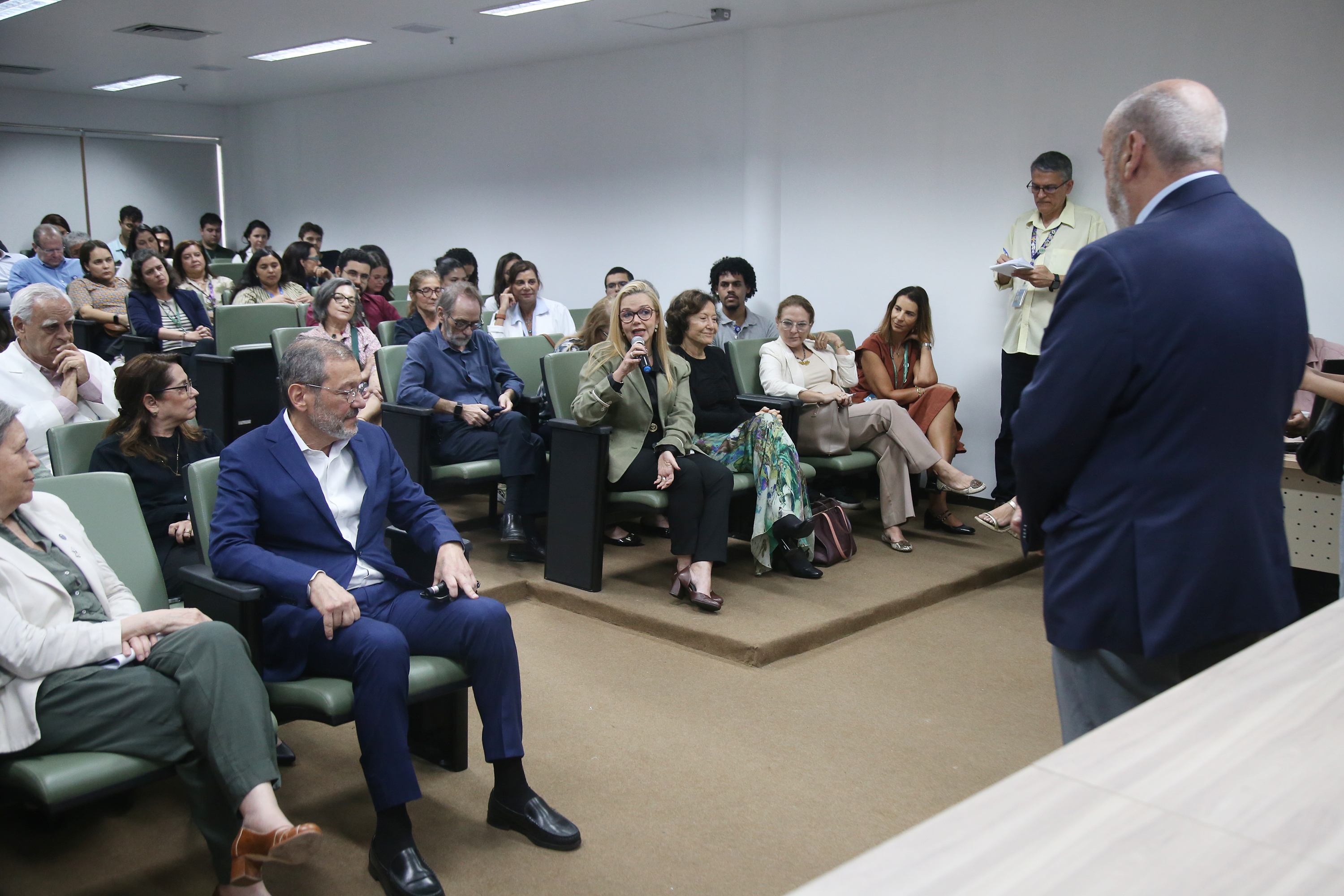 palestra no labirinto do cerebro - dr paulo niemeyer filho 022